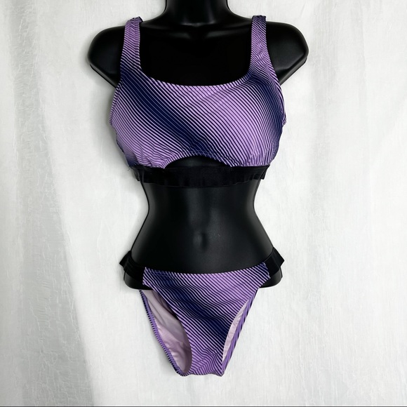 VICTORIAS SECRET Bikini - Picture 11 of 13